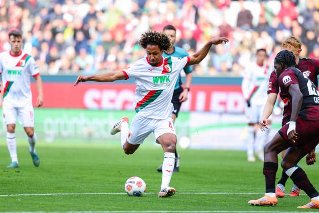 Han Noah Massengo 4, FC Augsburg at the match between FC Augsburg v RB Leipzig, Football, Men, Bundesliga, 2025 2026, Matchday 8 on 25 10 2025 in Augsburg, WWK Arena DFL and DFB regulations prohibit any use of photographs as image sequences and or quasi video Bayern Germany