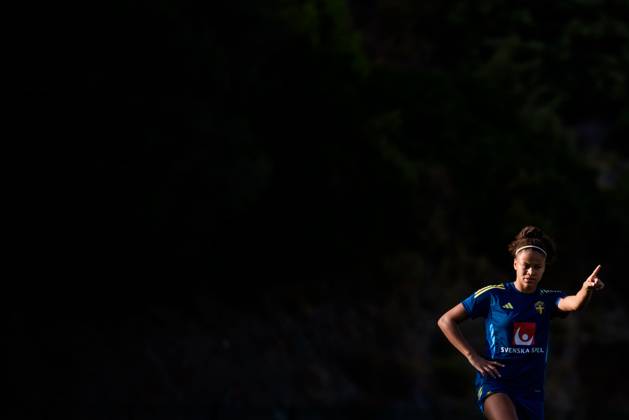 251025 Felicia Schröder of the Swedish women s national football team on October 25, 2025 in Benahavis Photo Ludvig Thunman BILDBYRAN code LT LT0736 fotboll football soccer fotball träning practice training sverige sweden dam bbeng Copyright: LUDVIGxTHUNMAN BB251025LT038