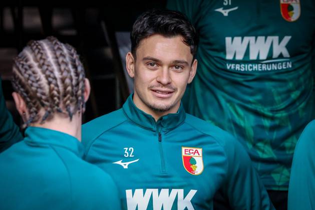 Fabian Rieder 32 FC Augsburg , FC Augsburg vs RB Leipzig, Football, Men, DFL, Bundesliga, Season 2025 2026, WWK Arena, Matchday 8, 25 10 2025 Augsburg Bayern Germany Copyright: xkolbert-press MartinxAgüerax