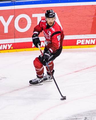 COLOGNE, GERMANY - 26 OCTOBER, 2025: Moritz Mueller - The IceHockey DEL match Koelner Haie - Frankfurt Leowen at Lanxess Arena  Copyright: xVitaliixKliuievx