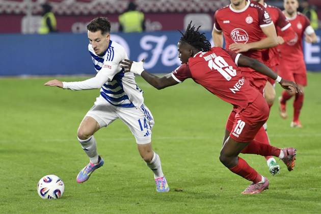 from left in duel Conor Noß Noss Duisburg 14 Franci Bouebari Essen 19 26 10 2025 Soccer MSV Duisburg vs Rot Weiss Essen, Schauinsland Reisen Arena, Duisburg, DFB DFL REGULATIONS PROHIBIT ANY USE OF PHOTOGRAPHS AS IMAGE SEQUENCES AND OR QUASI VIDEO Copyright: xpepphotox xSaschaxWeizx pep00321, pep_20251026_hm_26683