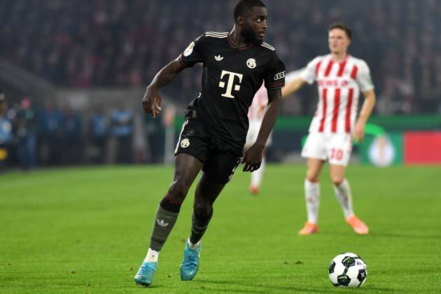 Dayot Upamecano (FC Bayern Muenchen) in Aktion, am Ball, Einzelaktion waehrend des Spiels der 2. Runde im DFB-Pokal zwischen 1. FC Köln und FC Bayern München im Rhein-Energie-Stadion am 29. October 2025 in Köln, Deutschland. (Foto von Ralf Treese DeFodi Images) +++ Dayot Upamecano (FC Bayern Muenchen) controls the ball during the DFB-Cup - Second Round match between 1. FC Koeln and FC Bayern München at Rhein-Energie-Stadion on October 29, 2025 in Koeln, Germany. (Photo by Ralf Treese DeFodi Images) DFB DFL REGULATIONS PROHIBIT ANY USE OF PHOTOGRAPHS AS IMAGE SEQUENCES AND OR QUASI-VIDEO. (Photo by Ralf Treese DeFodi Images) Dayot Upamecano FC Bayern Muenchen in action, on the ball, single action during the DFB Cup Second Round match between 1 FC Koeln and FC Bayern München at Rhein Energie Stadion on October 29, 2025 in Koeln, Germany Photo by Ralf Treese DeFodi Images Dayot Upamecano FC Bayern Muenchen controls the ball during the DFB Cup Second Round match between 1 FC Koeln and FC Bayern München at Rhein Energie Stadion on October 29, 2025 in Koeln, Germany Photo by Ralf Treese DeFodi Images DFB DFL REGULATIONS PROHIBIT ANY USE OF PHOTOGRAPHS AS IMAGE SEQUENCES AND OR QUASI VIDEO Photo by Ralf Treese DeFodi Images