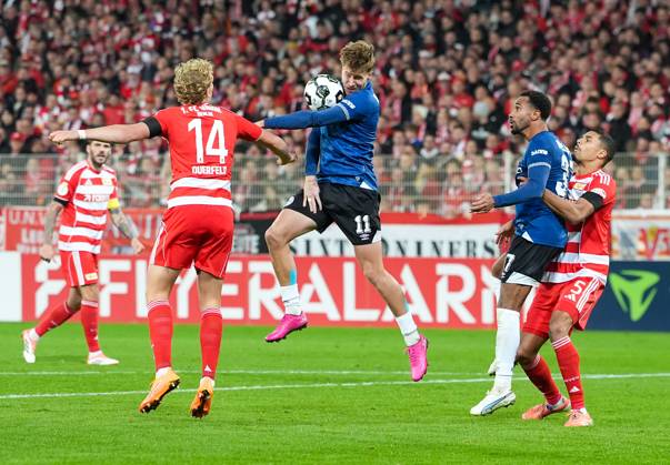 Joel Grodowski DSC Arminia Bielefeld, 11 on the ball GER, 1 FC Union Berlin vs DSC Arminia Bielefeld, Football, DFB Pokal, 2nd round, Season 2025 2026, 29 10 2025 DFL REGULATIONS PROHIBIT ANY USE OF PHOTOGRAPHS AS IMAGE SEQUENCES AND OR QUASI VIDEO GER, 1 FC Union Berlin vs DSC Arminia Bielefeld, Football, DFB Pokal, 2nd round, Season 2025 2026, 29 10 2025 Berlin Copyright: xEibner-Pressefoto ScottxColemanx EP_SCN