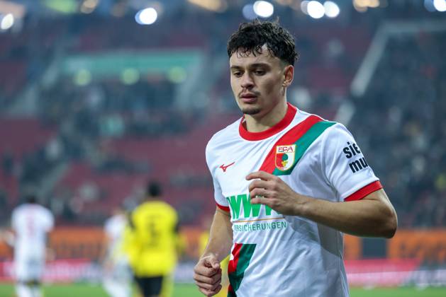 Fabian Rieder 32 FC Augsburg , FC Augsburg vs Borussia Dortmund, Football, Men, DFL, Bundesliga, Season 2025 2026, WWK Arena, Matchday 9, 31 10 2025 Augsburg Bayern Germany Copyright: xkolbert-press MartinxAgüerax