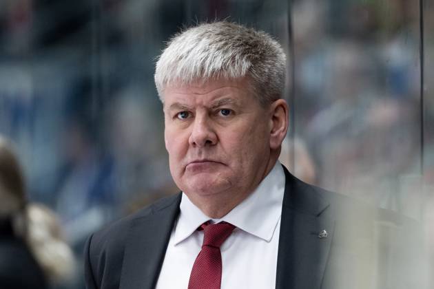 Bill Peters Head Coach, Augsburger Panther Portrait Portraet GER, Augsburger Panther vs Schwenninger Wild Wings, Ice Hockey, DEL, Matchday 17, Season 2025 2026, 02 11 2025 GER, Augsburger Panther vs Schwenninger Wild Wings, Ice Hockey, DEL, Matchday 17, Season 2025 2026, 02 11 2025 Augsburg Copyright: xEibner-Pressefoto HeikexFeinerx EP_HFR
