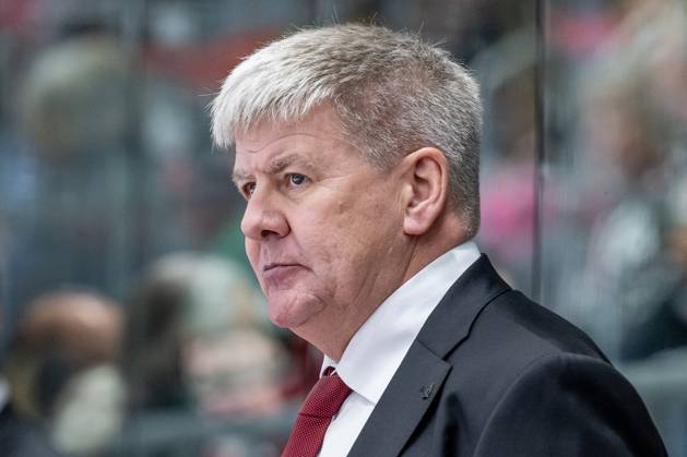 Bill Peters Head Coach, Augsburger Panther Portrait Portraet GER, Augsburger Panther vs Schwenninger Wild Wings, Ice Hockey, DEL, Matchday 17, Season 2025 2026, 02 11 2025 GER, Augsburger Panther vs Schwenninger Wild Wings, Ice Hockey, DEL, Matchday 17, Season 2025 2026, 02 11 2025 Augsburg Copyright: xEibner-Pressefoto HeikexFeinerx EP_HFR