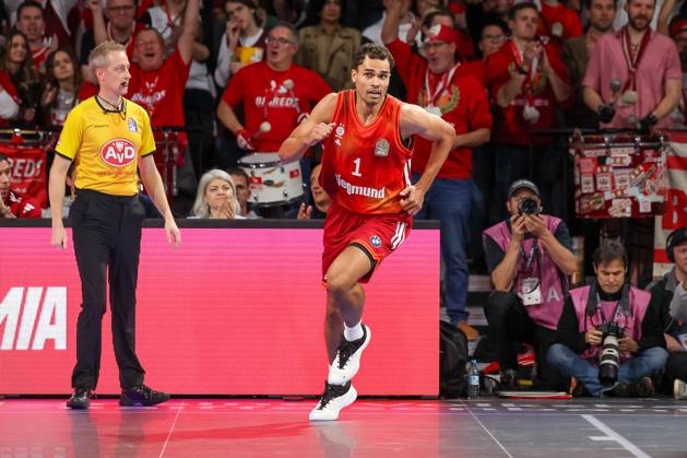 Oscar da Silva FC Bayern Basketball, 01 celebrates a point win, GER, FC Bayern Basketball vs MLP Academics Heidelberg, Basketball, easycredit Basketball Bundesliga, Matchday 6, Season 2025 2026, 03 11 2025, GER, FC Bayern Basketball vs MLP Academics Heidelberg, Basketball, easycredit Basketball Bundesliga, Matchday 6, Season 2025 2026, 03 11 2025 Muenchen Copyright: xEibner-Pressefoto JennixMaulx EP_JML