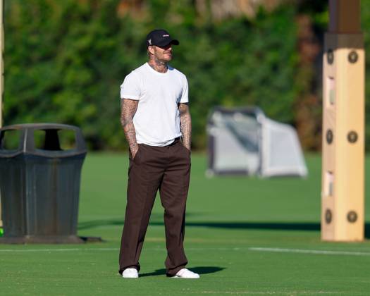 FORT LAUDERDALE, FL - OCTOBER 31: Inter Miami Co Owner, David Beckham, attends an Inter Miami Training Session at Florida Blue Training Center on October 31, 2025 in Fort Lauderdale, Florida. (Photo by Chris Arjoon Icon Sportswire) SOCCER: OCT 31 MLS, Fussball Herren, USA Inter Miami CF Training EDITORIAL USE ONLY Icon25103100136