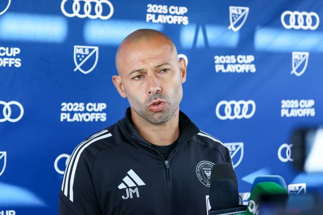 FORT LAUDERDALE, FL - OCTOBER 31: Inter Miami CF head coach Javier Mascherano talks to the media prior to an Inter Miami Training Session at Florida Blue Training Center on October 31, 2025 in Fort Lauderdale, Florida. (Photo by Chris Arjoon Icon Sportswire) SOCCER: OCT 31 MLS, Fussball Herren, USA Inter Miami CF Training EDITORIAL USE ONLY Icon25103100173