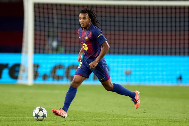 October 21, 2025, Barcelona, Barcelona, Spain: Jules Kounde of FC Barcelona, Barca in action during the UEFA Champions League match between FC Barcelona v Olympiakos Piraeus at the Lluis Companys Olympic Stadium on October 21, 2025 in Barcelona Spain. Barcelona Spain - ZUMAr232 20251021_zsp_r232_098 Copyright: xDavidxRamirezx