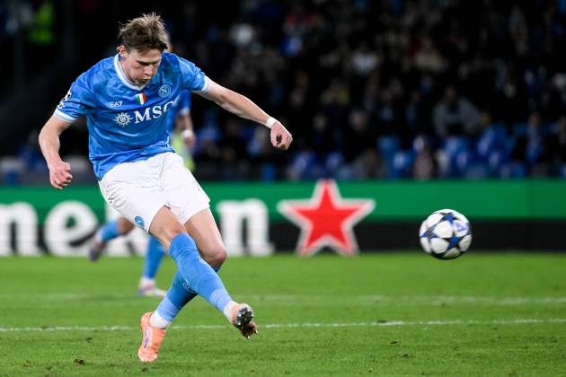 Scott McTominay of SSC Napoli in action during the UEFA Champions League 2025 2026 football match between SSC Napoli and Eintracht Frankfurt at Diego Armando Maradona stadium stadium in Naples (Italy), November 4, 2025. AndreaxStaccioli