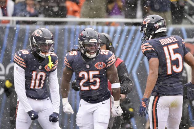 Chicago Bears running back Kyle Monangai (25) celebrates his first quarter touchdown against the New York Giants at Soldier Field in Chicago on Sunday, November 9, 2025. CHI20251109103 MARKxBLACK