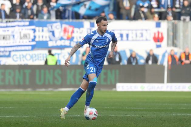 09 11 2025, xgox, Fußball 2 Bundesliga, 1 FC Magdeburg SC Paderborn 07 emspor, v l Falko Michel Magdeburg, 21 Freisteller, Einzelbild, Ganzkoerper, single frame DFL DFB REGULATIONS PROHIBIT ANY USE OF PHOTOGRAPHS as IMAGE SEQUENCES and or QUASI VIDEO Magdeburg