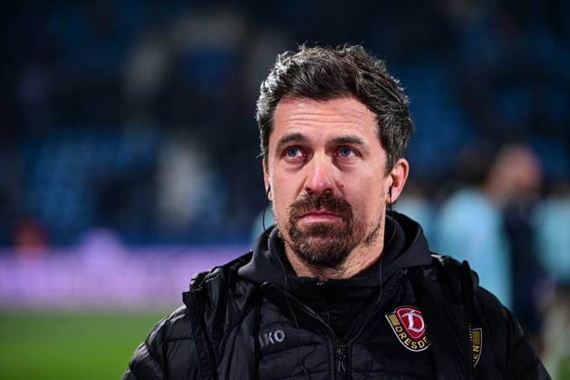 Thomas Stamm Head Coach Dresden , VfL Bochum vs Dynamo Dresden, Soccer, 2 Bundesliga, 13 Matchday, 21 11 2025 DFB regulations prohibit any use of photographs as image sequences and or quasi video Bochum Nordrhein Westfalen Germany Copyright: xkolbert-press MarcxNiemeyerx