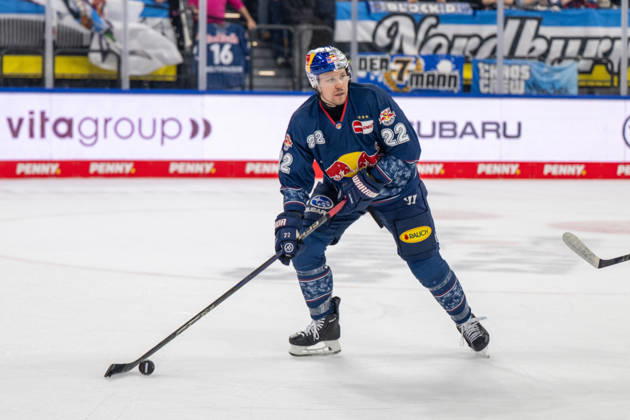 Ville Pokka 22 EHC Red Bull Muenchen , EHC Red Bull Muenchen vs Straubing Tigers, PENNY DEL, Main Round, Matchday 22, 25 11 2025 Muenchen Bayern Germany Copyright: xkolbert-press UlrichxGamelx