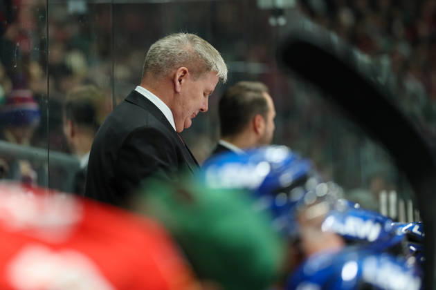 Head coach Bill Peters Augsburger Panther , Augsburger Panther vs Nuernberg Ice Tigers, PENNY DEL, Main Round, Matchday 23, 28 11 2025 Augsburg Germany Copyright: xkolbert-press DunjaxDietrichx