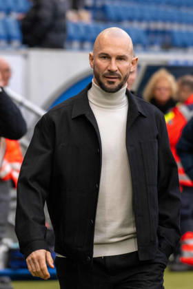 Coach Christian Ilzer TSG 1899 Hoffenheim xettx, Germany, Sinsheim, 29 11 2025, Football, Bundesliga TSG 1899 Hoffenheim vs FC Augsburg, Season 2025 2026, Matchday 12, PreZero Arena DFL DFB REGULATIONS PROHIBIT ANY USE OF PHOTOGRAPHS AS IMAGE SEQUENCES AND OR QUASI VIDEO