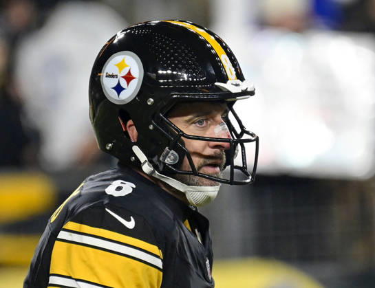 Pittsburgh Steelers quarterback Aaron Rodgers (8) during the third quarter of the Buffalo Bills 26-7 win with a bandage on his nose at Acrisure Stadium Sunday, November 30, 2025 in Pittsburgh.  PIT2025113011 ARCHIExCARPENTER