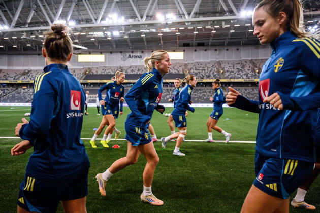 251201 Hanna Lundkvist of the Swedish women s national football team at a training session on December 1, 2025 in Stockholm Photo Jesper Zerman BILDBYRAN kod JZ JZ0652 fotboll football soccer fotball nations league uefa womens nations league träning practice training sverige sweden dam bbeng  Copyright: JESPERxZERMAN BB251201JZ016