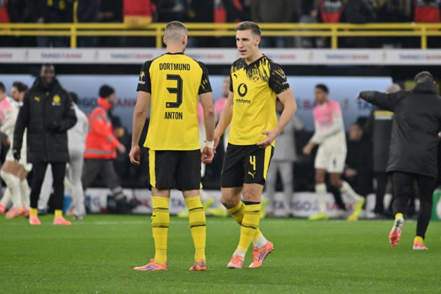 Nico Schlotterbeck Borussia Dortmund , Waldemar Anton Borussia Dortmund , v re 02 12 2025, Football DFB Pokal, Season 2025 2026, Round of 16, Borussia Dortmund Bayer 04 Leverkusen 0 1 DFB regulations prohibit any use of photographs as image sequences and or quasi video Dortmund Signal Iduna Park Nordrhein Westfalen Germany Team2