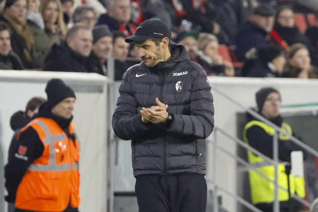 Julian Schuster SC Freiburg, Coach after final whistle , Germany, Football, DFB Pokal, Round of 16, 2025 2026, SC Freiburg vs SV Darmstadt 98, 03 12 2025, Europa Park Stadion , Freiburg im Breisgau, Germany Freiburg im Breisgau Europa Park Stadion Baden Wuerttemberg Germany Copyright: xGrantxHubbsx