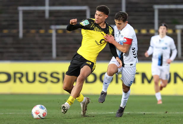 Saturday 06 12 2025, Season 2025 26, Regionalliga West, Matchday 18 at Stadion Rote Erde Dortmund, BVB Borussia Dortmund II SC Paderborn U23, Jordi Leander Paulina BVB II v Kerem Yalcin SCP , v l