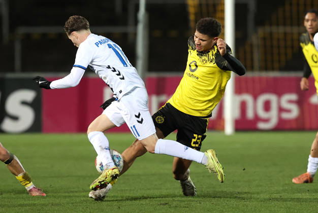 Saturday 06 12 2025, Season 2025 26, Regionalliga West, Matchday 18 at Stadion Rote Erde Dortmund, BVB Borussia Dortmund II SC Paderborn U23, Georg Ermolaev SCP v Jordi Leander Paulina BVB II , v l