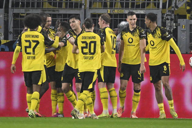 Nico Schlotterbeck Dortmund 4 cheers after scoring 2 0 mi the team 07 12 2025 Soccer Borussia Dortmund vs TSG Hoffenheim, Signal Iduna Park, Dortmund, DFB DFL REGULATIONS PROHIBIT ANY USE OF PHOTOGRAPHS AS IMAGE SEQUENCES AND OR QUASI VIDEO Copyright: xpepphotox xHorstxMauelshagenx pep00321, pep_20251207_hm_230377