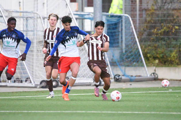 Soccer I Men I Season 2025 2026 I Regionalliga Nord I 16 Matchday I Hamburger SV II U21 FC St Pauli II U23 I 13 12 2025 Omar Abdel Megeed 22, HSV, from 1 Men , Nick Schmidt 28, FCSP For editorial use only Hamburg Stadion Hoheluft, Lokstedter Steindamm 87 Hamburg Germany Copyright: xLobeca RobertoxSeidelx