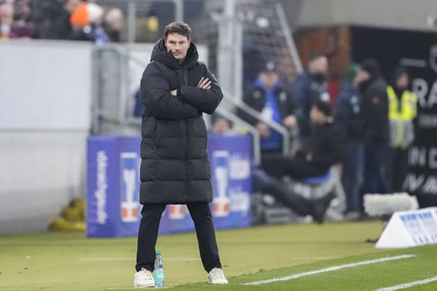 Merlin Polzin coach, head coach, HSV , cropped image, full body, single image, single photo, action, action, on the sidelines, 13 12 2025, Sinsheim Germany , football, Bundesliga, TSG 1899 Hoffenheim Hamburger SV, DFB DFL REGULATIONS PROHIBIT ANY USE OF PHOTOGRAPHS AS IMAGE SEQUENCES AND OR QUASI VIDEO xozx