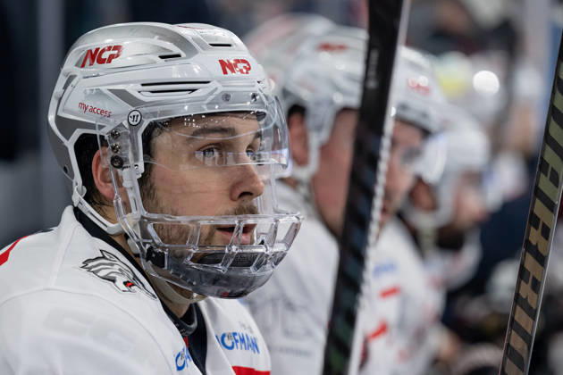 Samuel Dove McFalls Nuernberg Ice Tigers, 75 Portrait Portraet GER, EHC Red Bull Muenchen vs Nuernberg Ice Tigers, Ice Hockey, DEL, 28 Matchday, Season 2025 2026, 14 12 2025 GER, EHC Red Bull Muenchen vs Nuernberg Ice Tigers, Ice Hockey, DEL, 28 Matchday, Season 2025 2026, 14 12 2025 Muenchen Copyright: xEibner-Pressefoto HeikexFeinerx EP_HFR