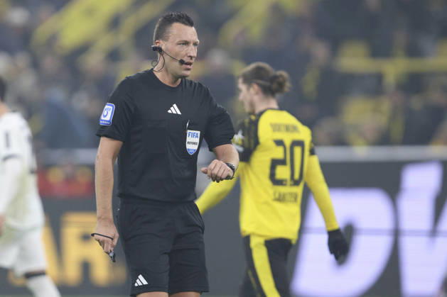 Referee Sven Jablonski looks on during the Bundesliga match between Borussia Dortmund and Borussia Mönchengladbach, Signal Iduna Park on December 19, 2025 in Dortmund, Germany Photo by Oliver Kaelke DeFodi Images Referee Sven Jablonski looks on during the Bundesliga match between Borussia Dortmund and Borussia Mönchengladbach at Signal Iduna Park on December 19, 2025 in Dortmund, Germany Photo by Oliver Kaelke DeFodi Images DFL regulations prohibit any use of photographs as image sequences and or quasi video Photo by Oliver Kaelke DeFodi Images