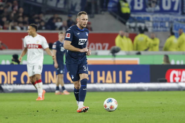 Vladimir Coufal TSG Hoffenheim, 34 on the ball , Germany, Football, 1 Bundesliga, 15 Matchday, 2025 2026, VfB Stuttgart vs TSG 1899 Hoffenheim, 20 12 2025, MHP Arena, Stuttgart, Germany Stuttgart MHP Arena Baden Württemberg Germany Copyright: xGrantxHubbsx