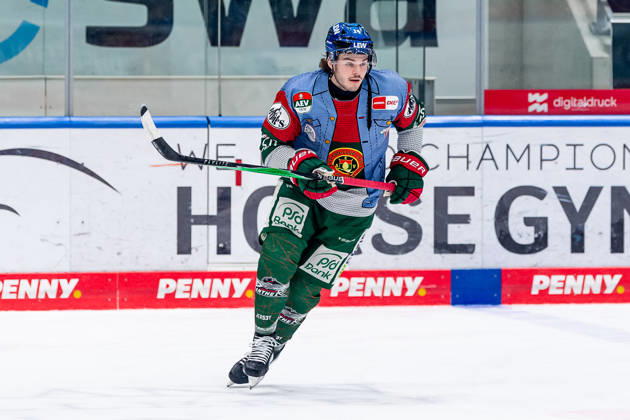 Donald D J Busdeker Augsburger Panther, 14 at Warmup GER, Augsburger Panther vs Straubing Tigers, Ice Hockey, DEL, Matchday 30, Season 2025 2026, 21 12 2025 GER, Augsburger Panther vs Straubing Tigers, Ice Hockey, DEL, Matchday 30, Season 2025 2026, 21 12 2025 Augsburg Copyright: xEibner-Pressefoto FranzxFeinerx EP_HFR