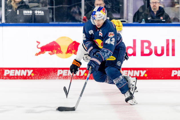 Yasin Ehliz EHC Red Bull Muenchen, 42 GER, EHC Red Bull Muenchen vs Loewen Frankfurt, Ice Hockey, DEL, Matchday 32, Season 2025 2026, 26 12 2025 GER, EHC Red Bull Muenchen vs Loewen Frankfurt, Ice Hockey, DEL, Matchday 32, Season 2025 2026, 26 12 2025 Muenchen Copyright: xEibner-Pressefoto HeikexFeinerx EP_HFR