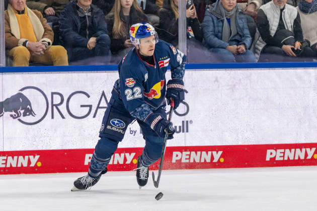 Ville Pokka 22 EHC Red Bull Muenchen , EHC Red Bull Muenchen vs Loewen Frankfurt, PENNY DEL, Main Round, Matchday 32, 26 12 2025 Muenchen Bayern Germany Copyright: xkolbert-press UlrichxGamelx