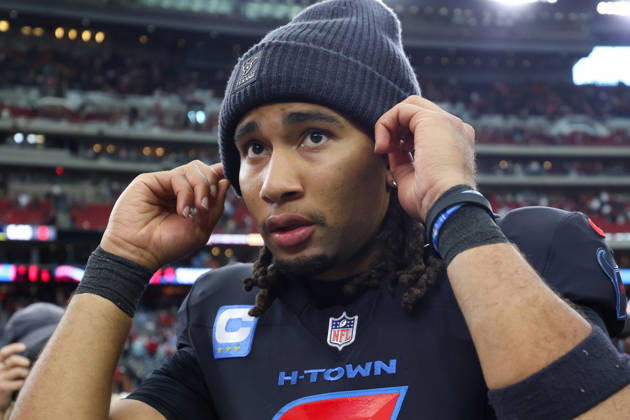 HOUSTON, TX - OCTOBER 26: Quarterback C.J. Stroud 7 of the Houston Texans fixes his hat after the NFL, American Football Herren, USA game between Houston Texans and San Francisco 49ers on October 26, 2025, at NRG Stadium in Houston, TX. (Photo by David Buono Icon Sportswire) NFL: OCT 26 49ers at Texans EDITORIAL USE ONLY Icon251026200