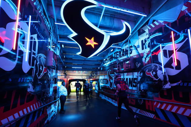 HOUSTON, TX - OCTOBER 26: Quarterback C.J. Stroud 7 of the Houston Texans jogs out of the player entrance tunnel before the NFL, American Football Herren, USA game between Houston Texans and San Francisco 49ers on October 26, 2025, at NRG Stadium in Houston, TX. (Photo by David Buono Icon Sportswire) NFL: OCT 26 49ers at Texans EDITORIAL USE ONLY Icon251026057