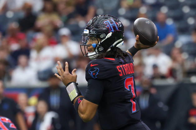 HOUSTON, TX - OCTOBER 26: Quarterback C.J. Stroud 7 of the Houston Texans readies to throw the ball during the NFL, American Football Herren, USA game between Houston Texans and San Francisco 49ers on October 26, 2025, at NRG Stadium in Houston, TX. (Photo by David Buono Icon Sportswire) NFL: OCT 26 49ers at Texans EDITORIAL USE ONLY Icon251026098