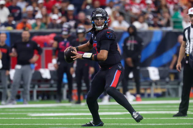HOUSTON, TX - OCTOBER 26: Quarterback C.J. Stroud 7 of the Houston Texans readies to pass the ball during the NFL, American Football Herren, USA game between Houston Texans and San Francisco 49ers on October 26, 2025, at NRG Stadium in Houston, TX. (Photo by David Buono Icon Sportswire) NFL: OCT 26 49ers at Texans EDITORIAL USE ONLY Icon251026117