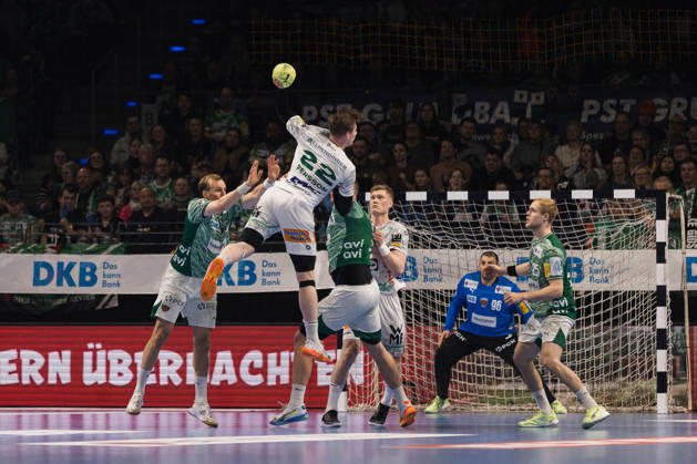Erik PERSSON FRISCH AUF Goeppingen, 22 scores a goal, Action, Goal throw GER, Fuechse Berlin vs FRISCH AUF Goeppingen, Handball, Bundesliga, Matchday 19, Season 2025 2026, 27 12 2025, GER, Fuechse Berlin vs FRISCH AUF Goeppingen, Handball, Bundesliga, Matchday 19, Season 2025 2026, 27 12 2025, Berlin Copyright: xEibnerxPressefoto OliverxSchmidtx EP_OST