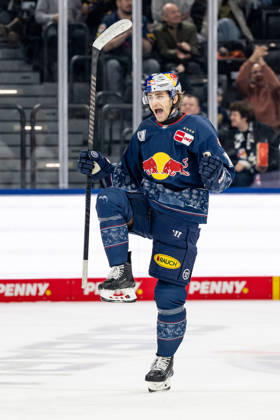 Markus Eisenschmid EHC Red Bull Muenchen, 11 celebrates his goal for 1 0 GER, EHC Red Bull Muenchen vs Augsburger Panther, Ice Hockey, DEL, Matchday 34, Season 2025 2026, 30 12 2025 GER, EHC Red Bull Muenchen vs Augsburger Panther, Ice Hockey, DEL, Matchday 34, Season 2025 2026, 30 12 2025 Muenchen Copyright: xEibner-Pressefoto HeikexFeinerx EP_HFR