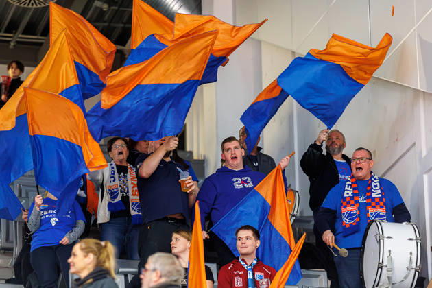 Fan, fans, spectators, cheers, cheering, positive emotions, positive emotion, symbol image, symbol photo, theme photo, theme picture, BMA365 Bamberg Baskets vs SYNTAINICS MBC, Basketball, easyCredit BBL, Matchday 13, 30 12 2025 BMA365 Bamberg Baskets vs SYNTAINICS MBC, Basketball, easyCredit BBL, Matchday 13, 30 12 2025 Bamberg Copyright: xEibner-Pressefoto G.xSantemizx EP_EER