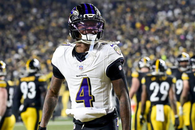 Baltimore Ravens wide receiver Zay Flowers (4) is all smiles following the Baltimore Ravens wide receiver Devontez Walker touchdown in the first quarter against the Pittsburgh Steelers on a 38 yard catch and run at Acrisure Stadium on Sunday, January 4, 2026 in Pittsburgh.  PIT2026010411 ARCHIExCARPENTER