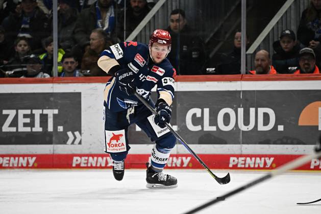 Alexander Karachun Schwenninger Wild Wings Schwenninger Wild Wings vs Grizzlys Wolfsburg, DEL, Main Round, Matchday 37, Season 2025 2026, 05 01 2026 Schwenninger Wild Wings vs Grizzlys Wolfsburg, DEL, Main Round, Matchday 37, Season 2025 2026, 05 01 2026 Schwenningen Copyright: xEibner-Pressefoto SvenxLaeglerx EP_SVL