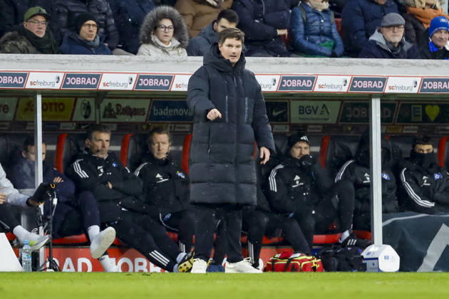 Merlin Polzin Hamburger SV, Coach , Germany, Soccer, 1 Bundesliga, Matchday 16, 2025 2026, SC Freiburg vs Hamburger SV, 10 01 2026, Freiburg im Breisgau Europa Park Stadium Germany Copyright: xGrantxHubbsx