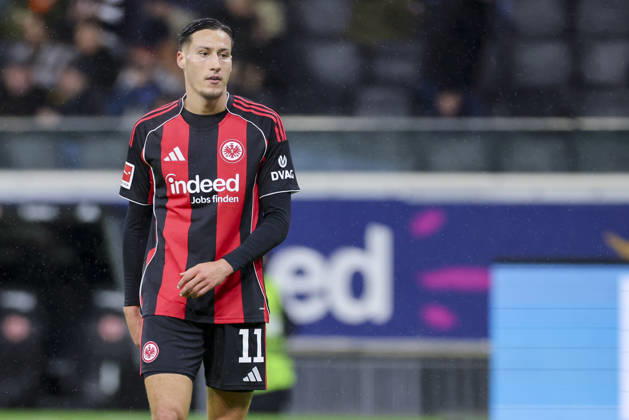 Younes Ebnoutalib Eintracht Frankfurt looks dejected, Bundesliga, Eintracht Frankfurt v Borussia Dortmund, Deutsche Bank Park on 09 January 2026 in Frankfurt am Main, Germany Photo by Marco Steinbrenner DeFodi Images Younes Ebnoutalib Eintracht Frankfurt looks dejected, Bundesliga, Eintracht Frankfurt v Borussia Dortmund, Deutsche Bank Park, January 9, 2026 in Frankfurt am Main, Germany Photo by Marco Steinbrenner DeFodi Images DFL regulations prohibit any use of photographs as image sequences and or quasi video