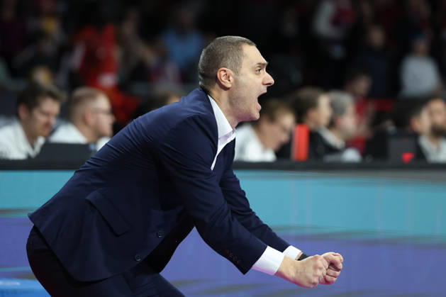 Marko Stankovic Telekom Baskets Bonn, Head Coach cheers, GER, FC Bayern Basketball vs Telekom Baskets Bonn, Basketball, easycredit Basketball Bundesliga, Matchday 15, Season 2025 2026, 11 01 2026, GER, FC Bayern Basketball vs Telekom Baskets Bonn, Basketball, easycredit Basketball Bundesliga, Matchday 15, Season 2025 2026, 11 01 2026 Muenchen Copyright: xEibner-Pressefoto JennixMaulx EP_JML