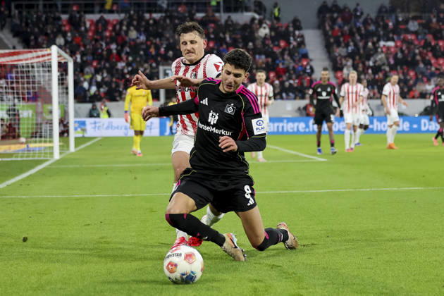 Maximilian Eggestein SC Freiburg, 08 and Daniel Elfadli Hamburger SV, 08 in duel , Germany, Soccer, 1 Bundesliga, Matchday 16, 2025 2026, SC Freiburg vs Hamburger SV, 10 01 2026, Freiburg im Breisgau Europa Park Stadion Germany Copyright: xGrantxHubbsx