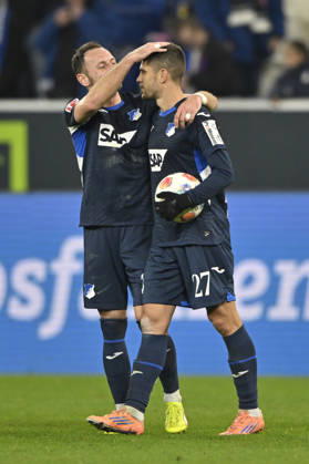 after the end of the match final cheers, joy, happiness, jubilation Andrej Kramaric TSG 1899 Hoffenheim 27 Vladimir Coufal TSG 1899 Hoffenheim 34 TSG 1899 Hoffenheim vs Borussia Moenchengladbach BMG 14 01 2026 DFL REGULATIONS PROHIBIT ANY USE OF PHOTOGRAPHS AS IMAGE SEQUENCES AND OR QUASI VIDEO TSG 1899 Hoffenheim vs Borussia Moenchengladbach BMG Sinsheim Copyright: xEibner-Pressefotox EP_MWI